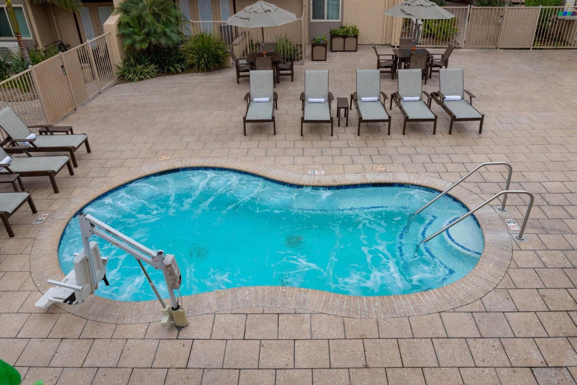 Hotel Club Wyndham Dolphin'S Cove Anaheim Exterior foto